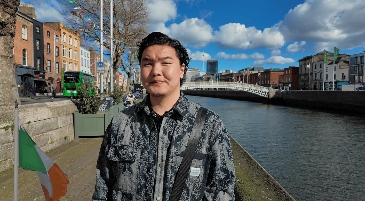 Лодой: Өндөр хүлээлтгүй Ирландад ирсэн …